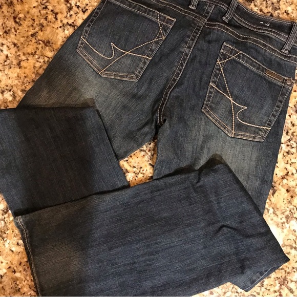 ▪️Kenneth Cole Straight Leg Jeans - Picture 11 of 14